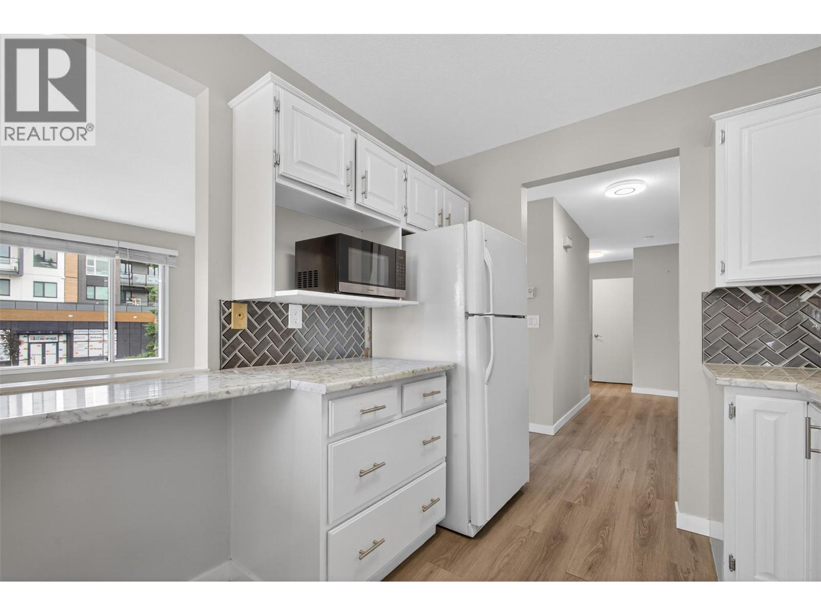 1610 Gordon Drive Unit# 101 Lot# 1, Kelowna, BC - Indoor Photo Showing Kitchen