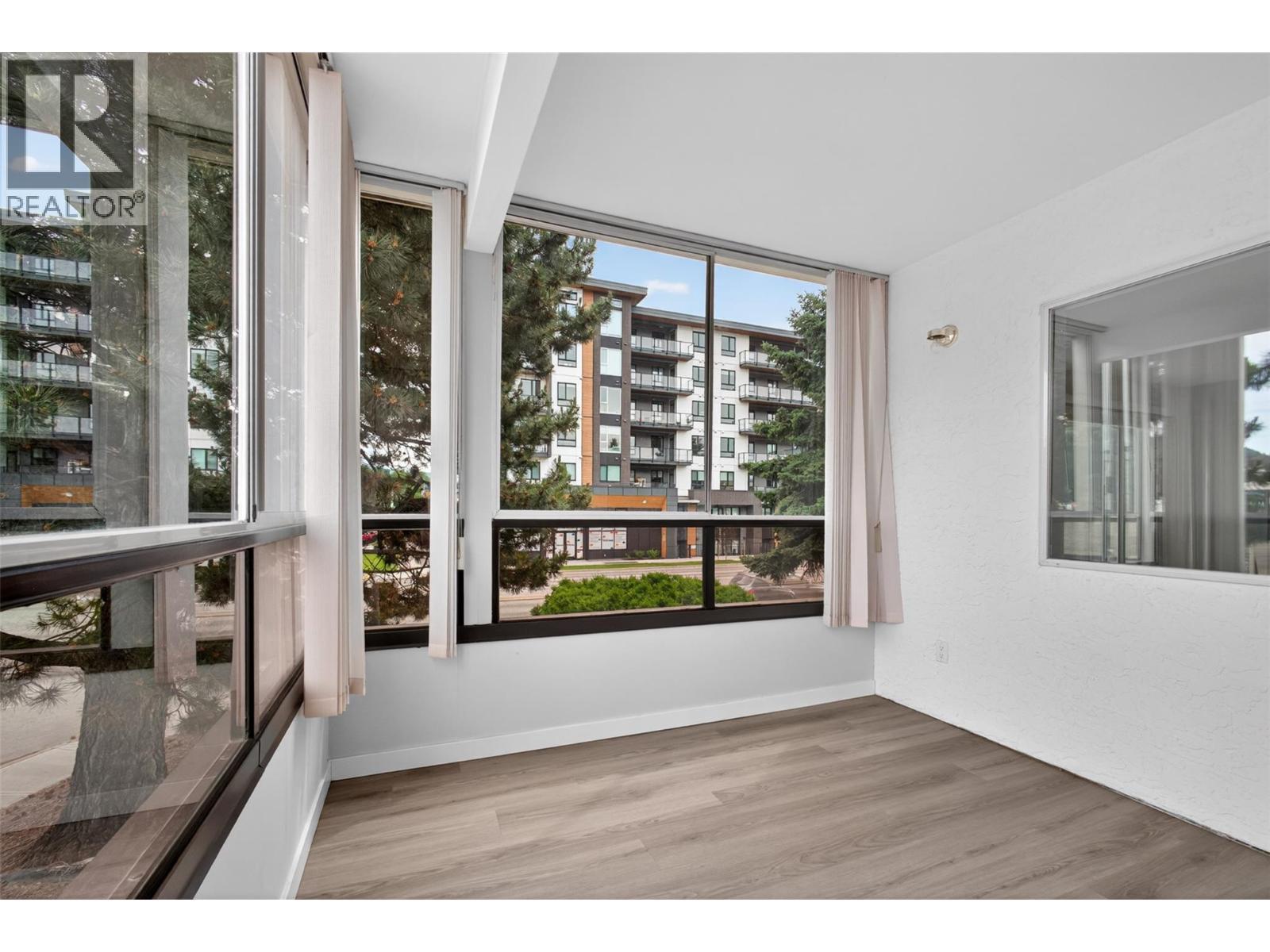 1610 Gordon Drive Unit# 101 Lot# 1, Kelowna, BC - Indoor Photo Showing Other Room