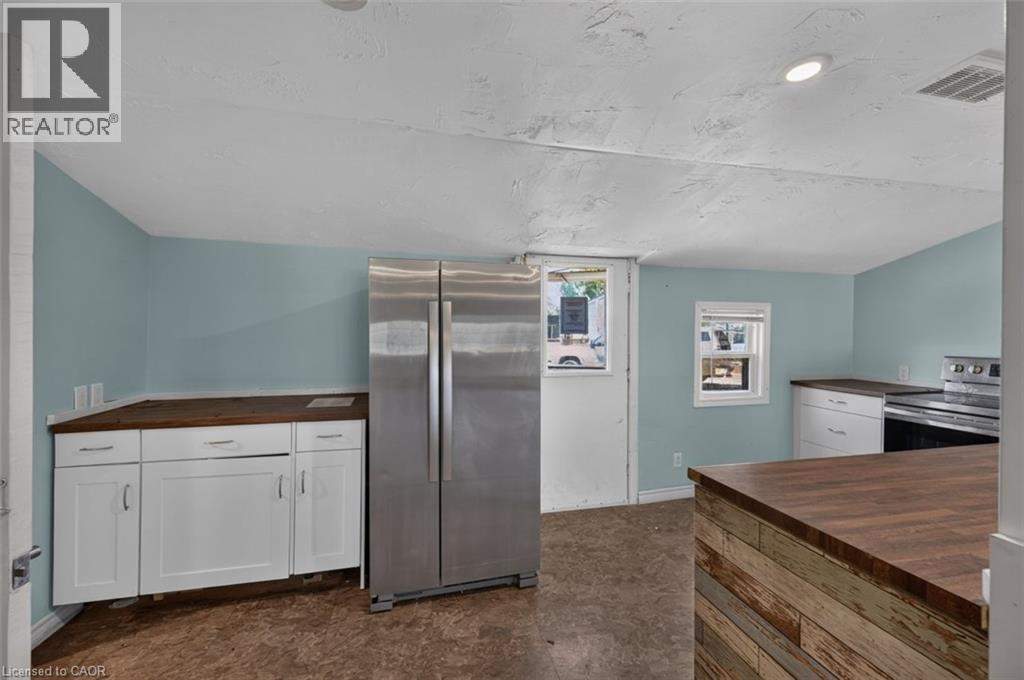 1048 Lakeshore Road, Selkirk, ON