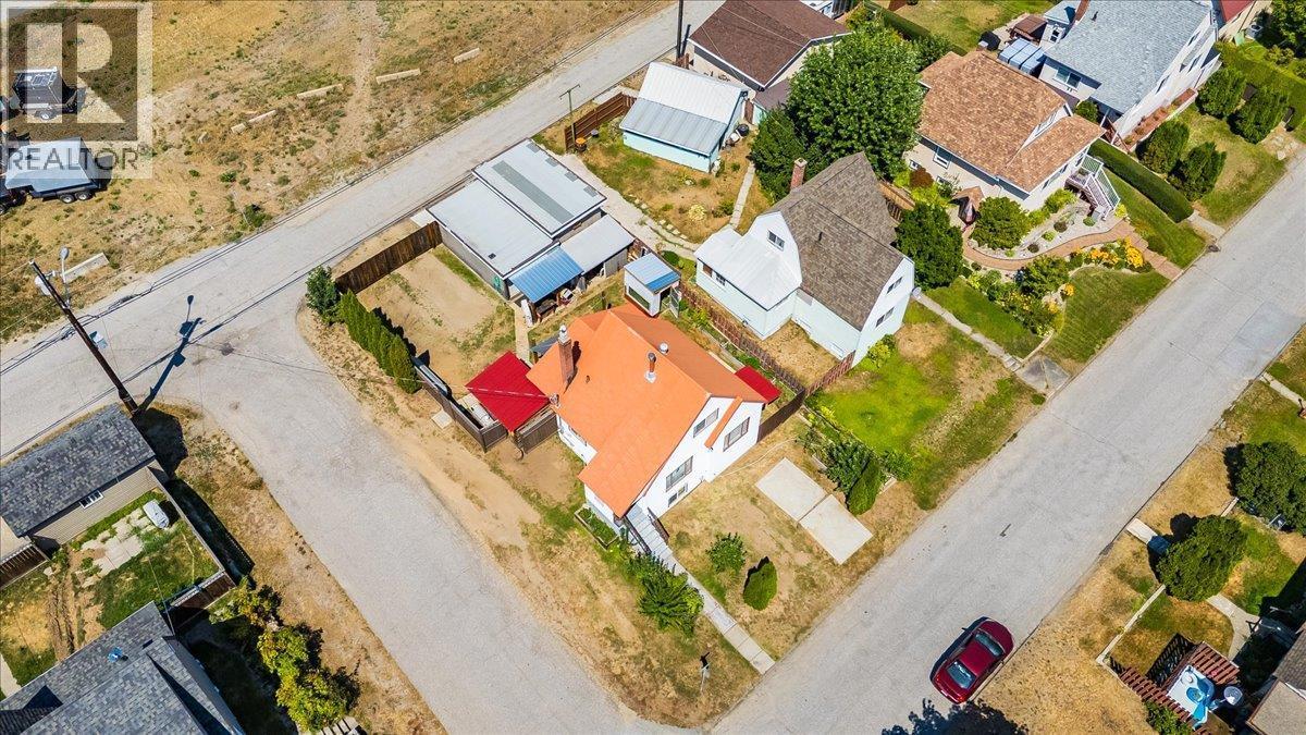795 Kipling Street, Warfield, BC - Outdoor With View