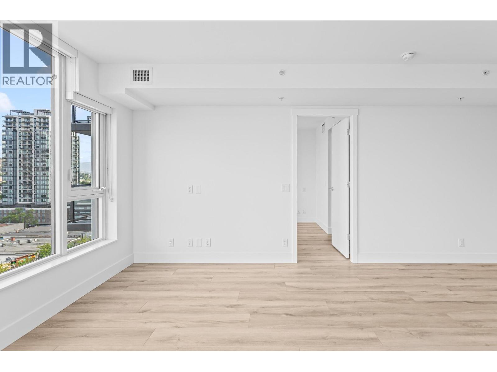 1588 Ellis Street Unit# 1101, Kelowna, BC - Indoor Photo Showing Other Room