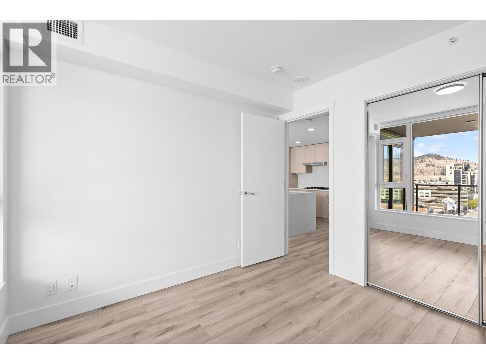 1588 Ellis Street Unit# 1101, Kelowna, BC - Indoor Photo Showing Other Room