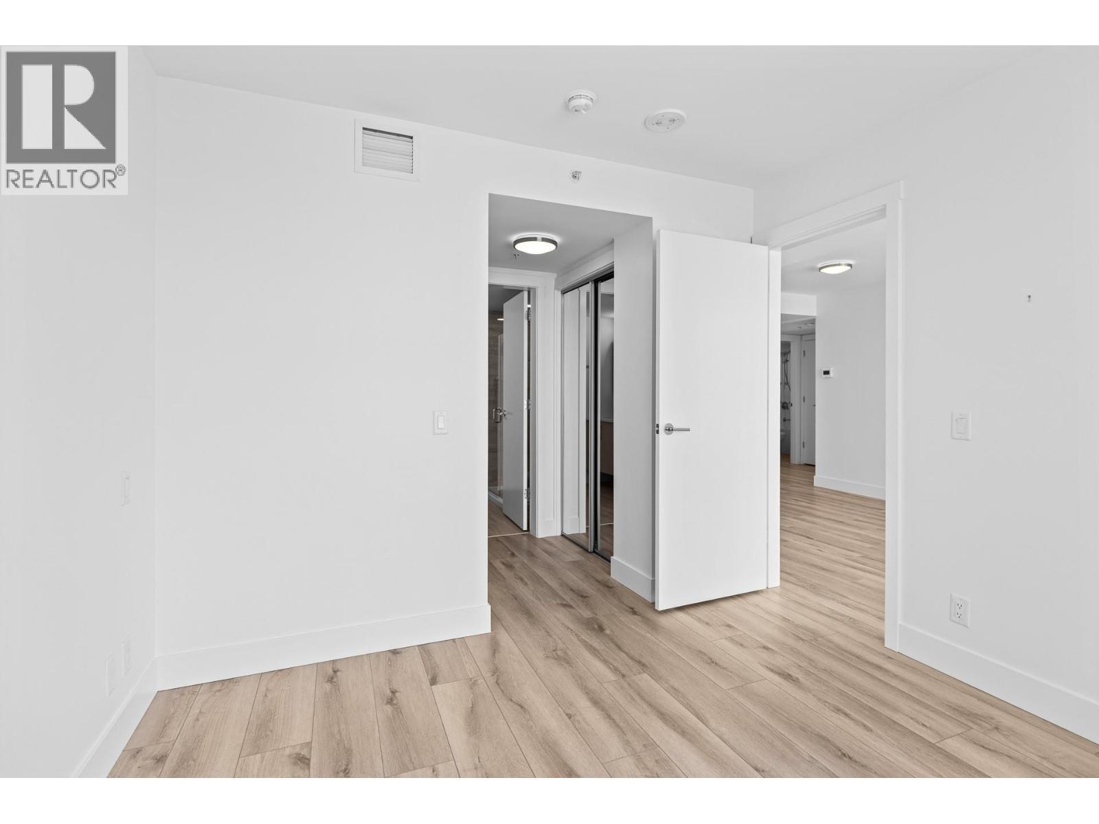 1588 Ellis Street Unit# 1101, Kelowna, BC - Indoor Photo Showing Other Room