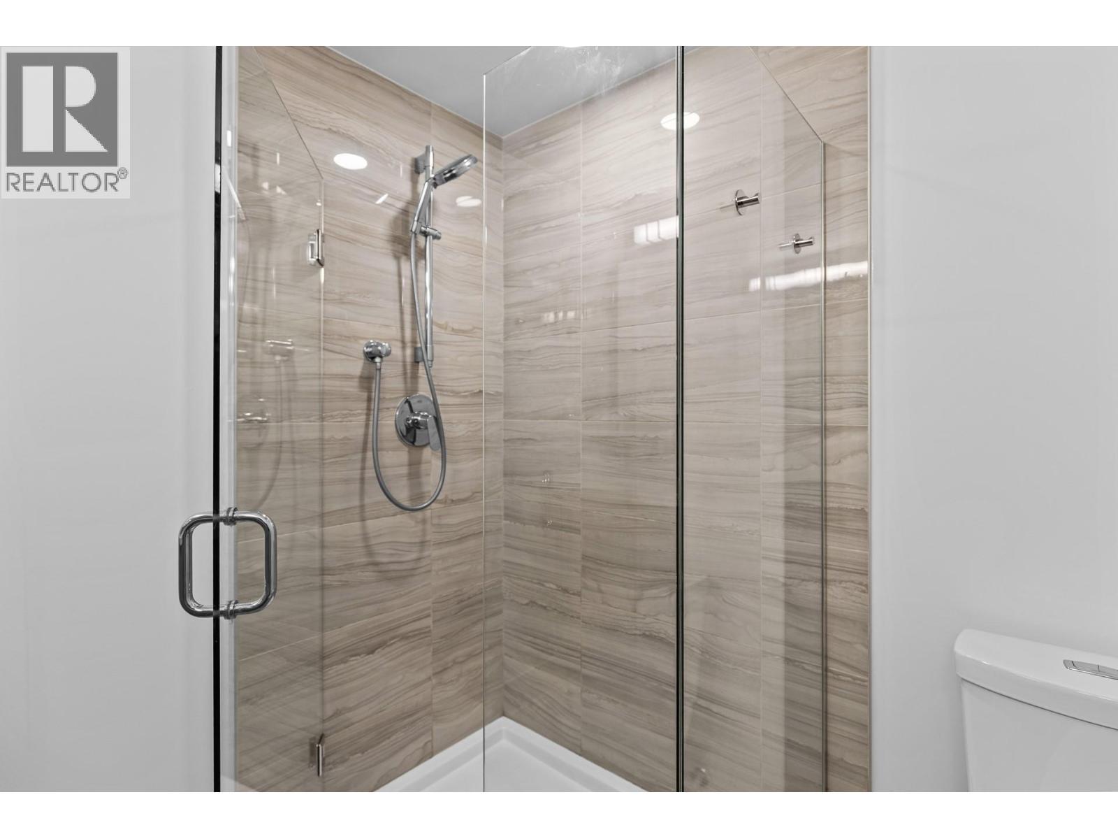 1588 Ellis Street Unit# 1101, Kelowna, BC - Indoor Photo Showing Bathroom