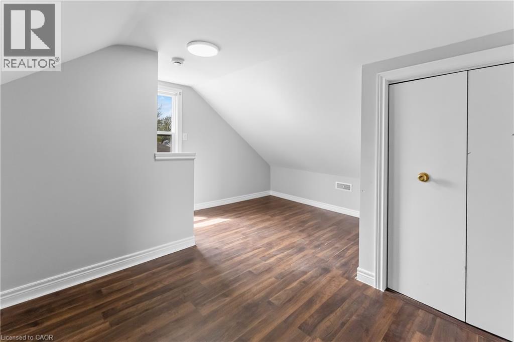 20 Lloyd Street, St. Catharines, ON - Indoor Photo Showing Other Room