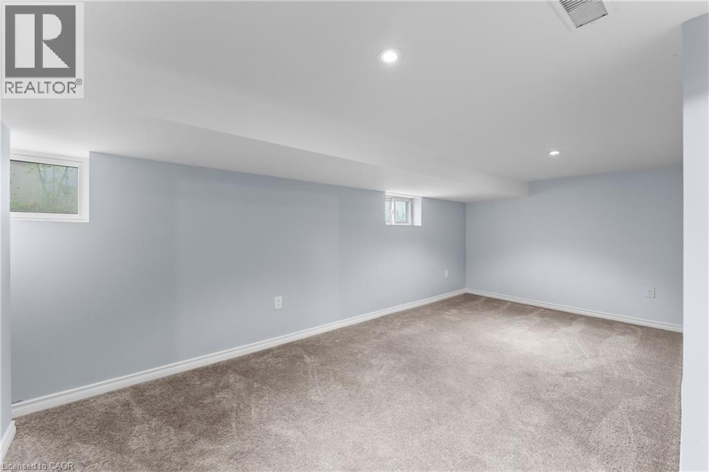 20 Lloyd Street, St. Catharines, ON - Indoor