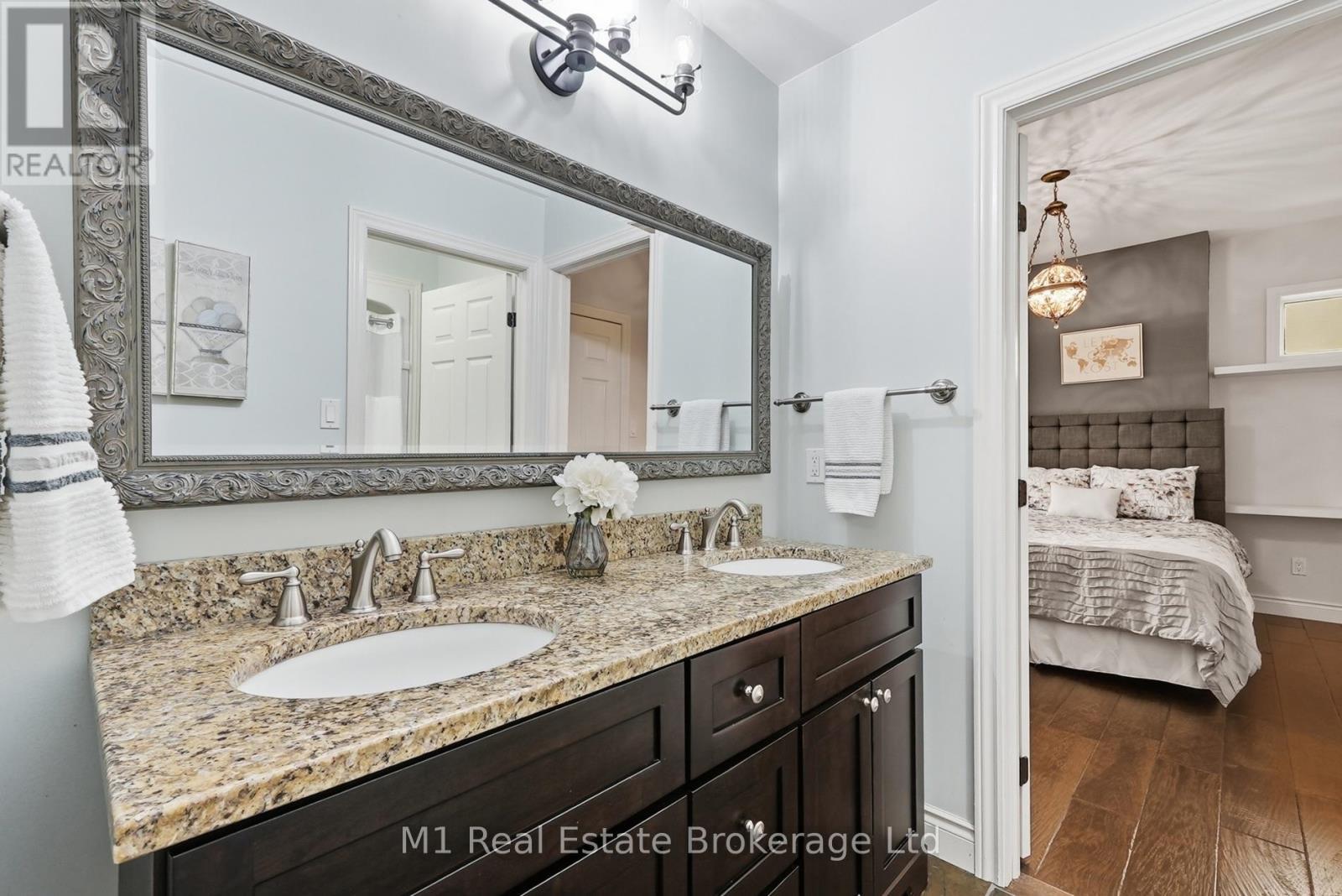 88 Conservation Trail, Centre Wellington (Belwood), ON - Indoor Photo Showing Bathroom