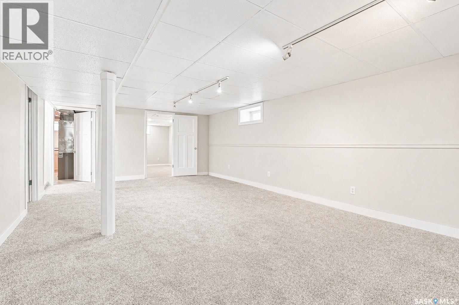 1321 Jubilee Avenue, Regina, SK - Indoor Photo Showing Other Room