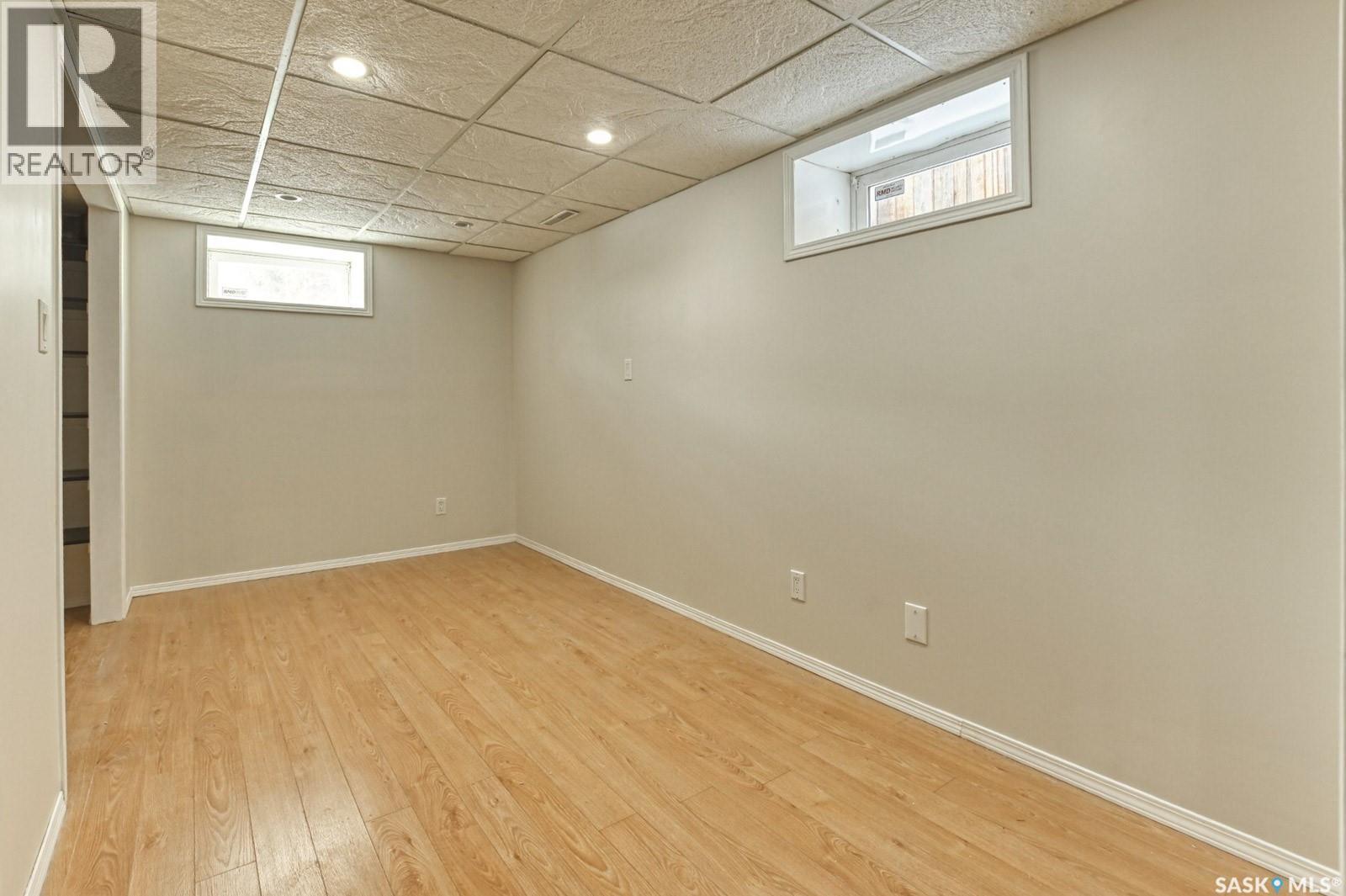 1321 Jubilee Avenue, Regina, SK - Indoor
