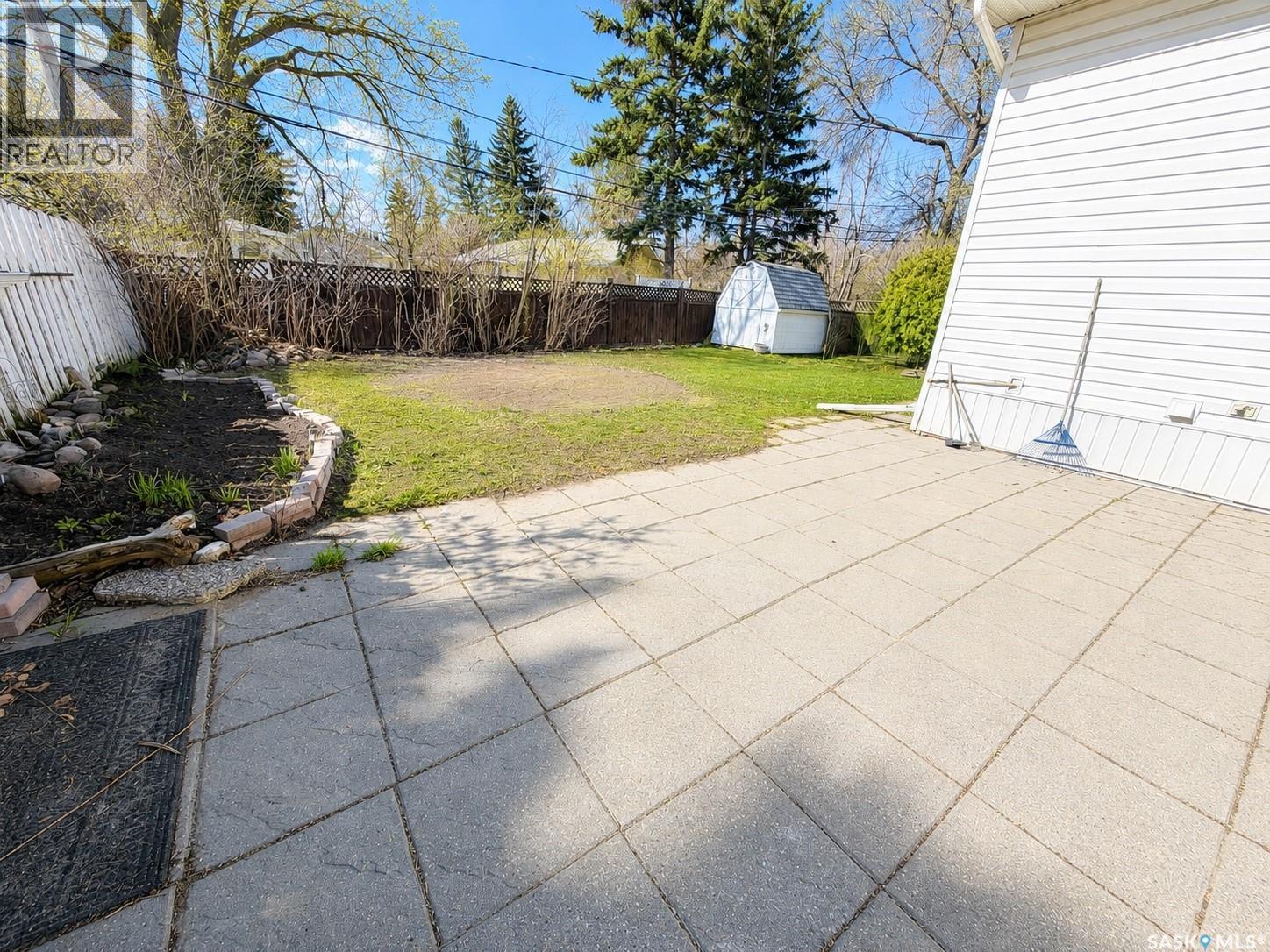 1321 Jubilee Avenue, Regina, SK - Outdoor