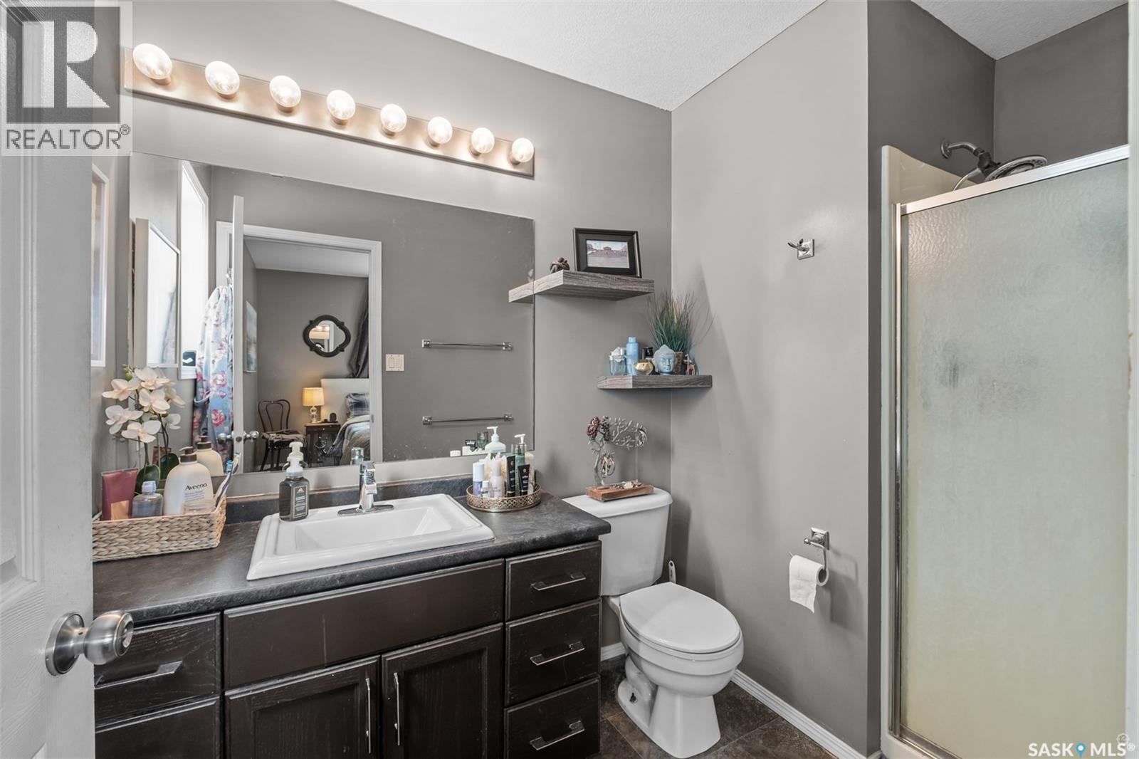 808 Lakeridge Drive, Buckland Rm No. 491, SK - Indoor Photo Showing Bathroom
