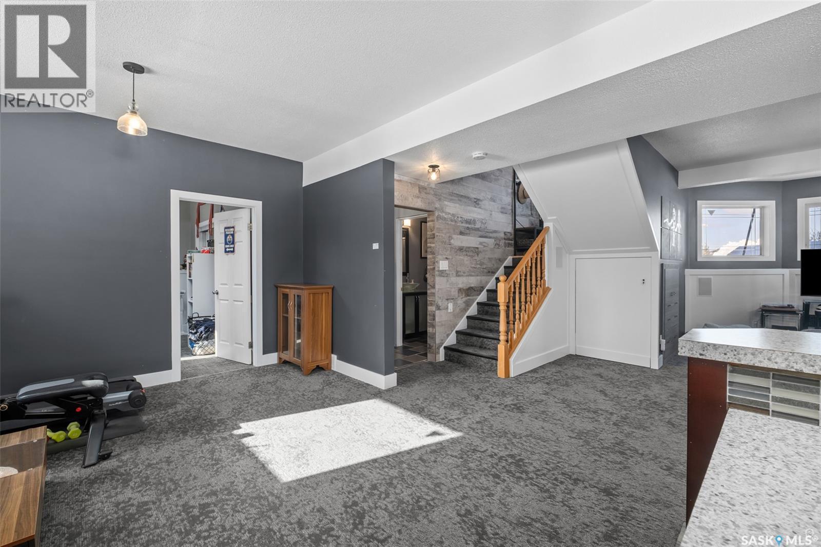 808 Lakeridge Drive, Buckland Rm No. 491, SK - Indoor