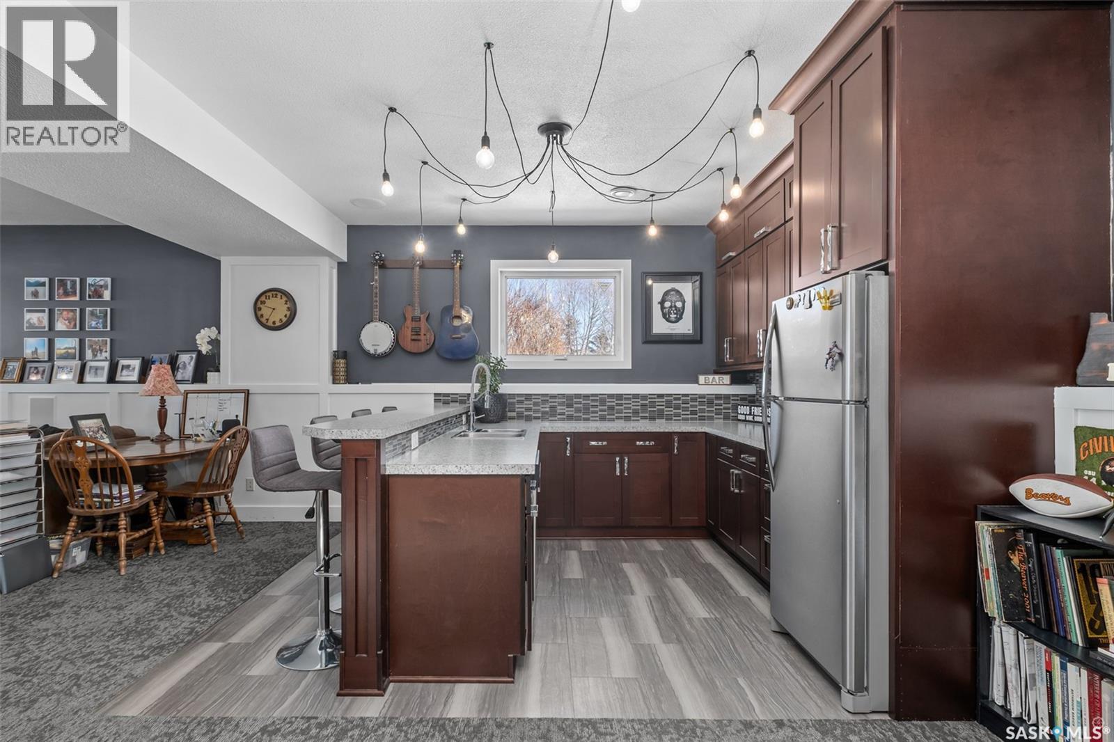 808 Lakeridge Drive, Buckland Rm No. 491, SK - Indoor Photo Showing Kitchen