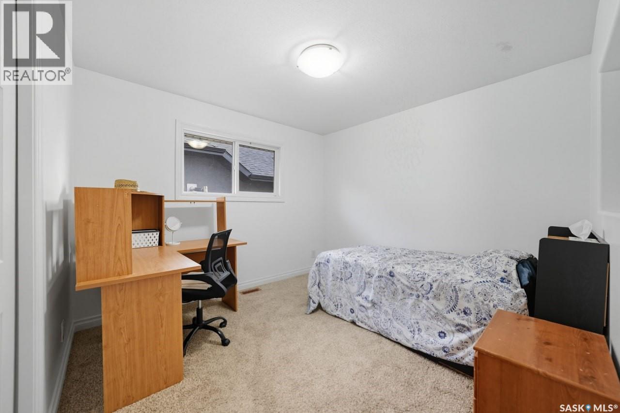455 Hastings Crescent, Saskatoon, SK - Indoor