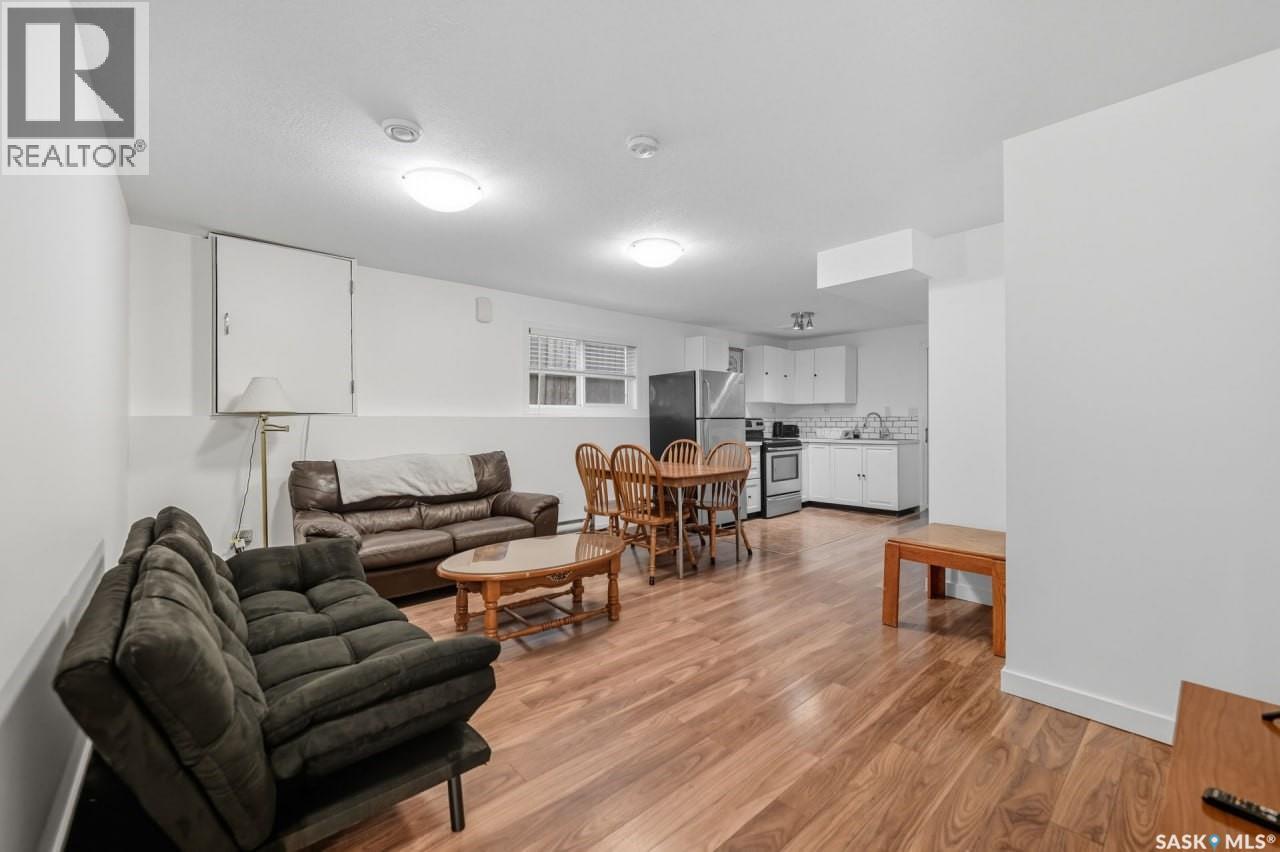 455 Hastings Crescent, Saskatoon, SK - Indoor