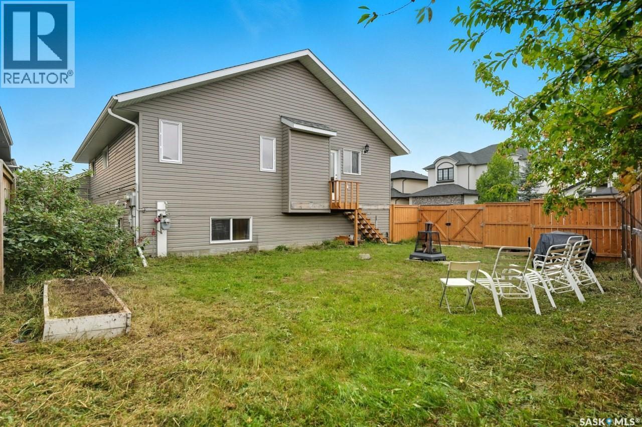 455 Hastings Crescent, Saskatoon, SK - Outdoor