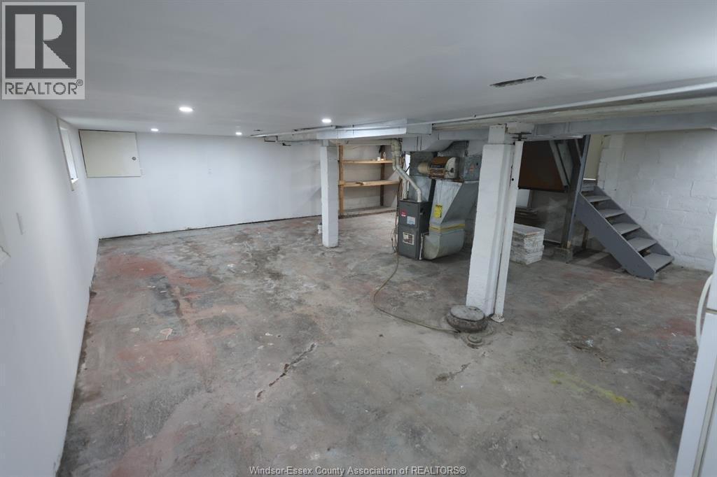 1430 Dougall, Windsor, ON - Indoor