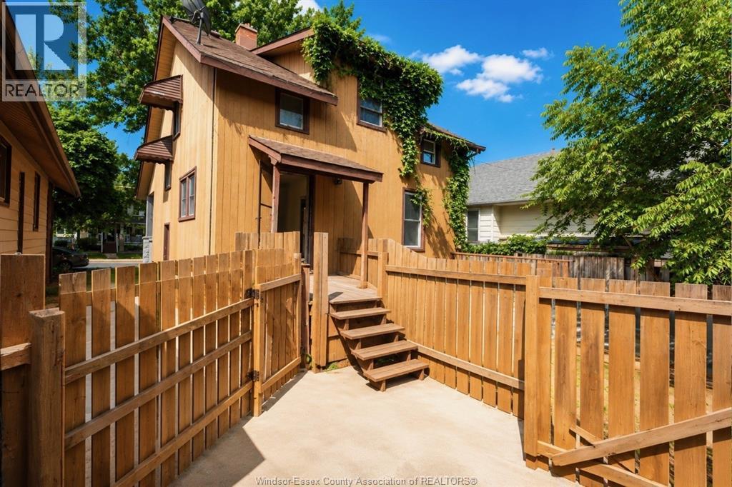 1430 Dougall, Windsor, ON - Outdoor