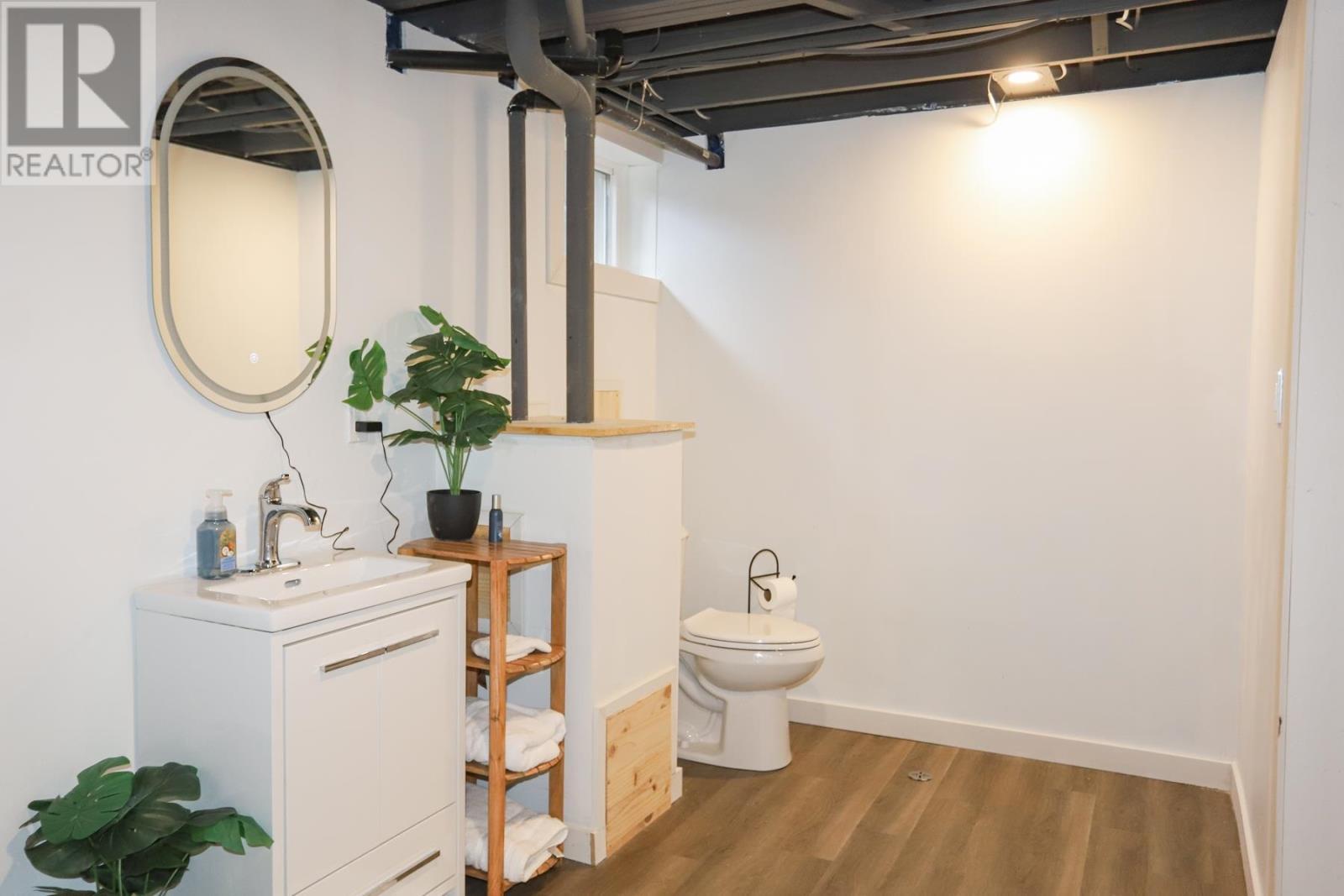 87 Murton Ave, Sault Ste. Marie, ON - Indoor Photo Showing Bathroom