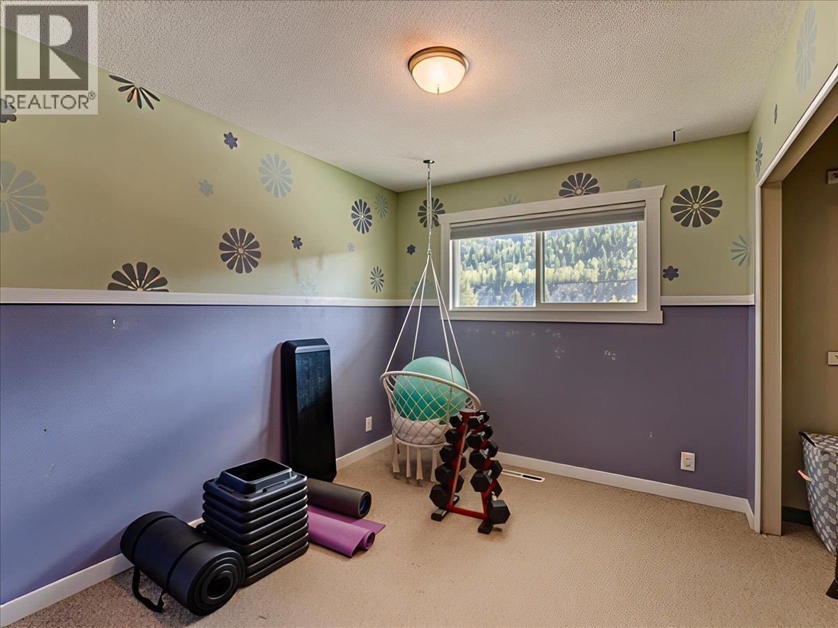 466 Second Avenue, Rivervale, BC - Indoor