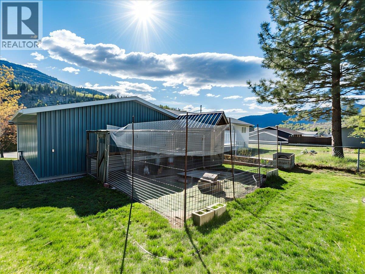 466 Second Avenue, Rivervale, BC - Outdoor