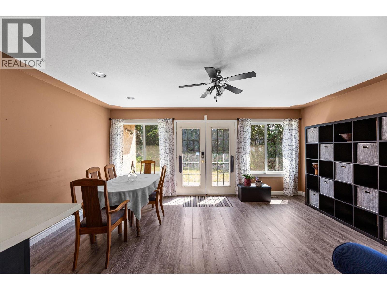 1881 Portland Place, Kelowna, BC - Indoor