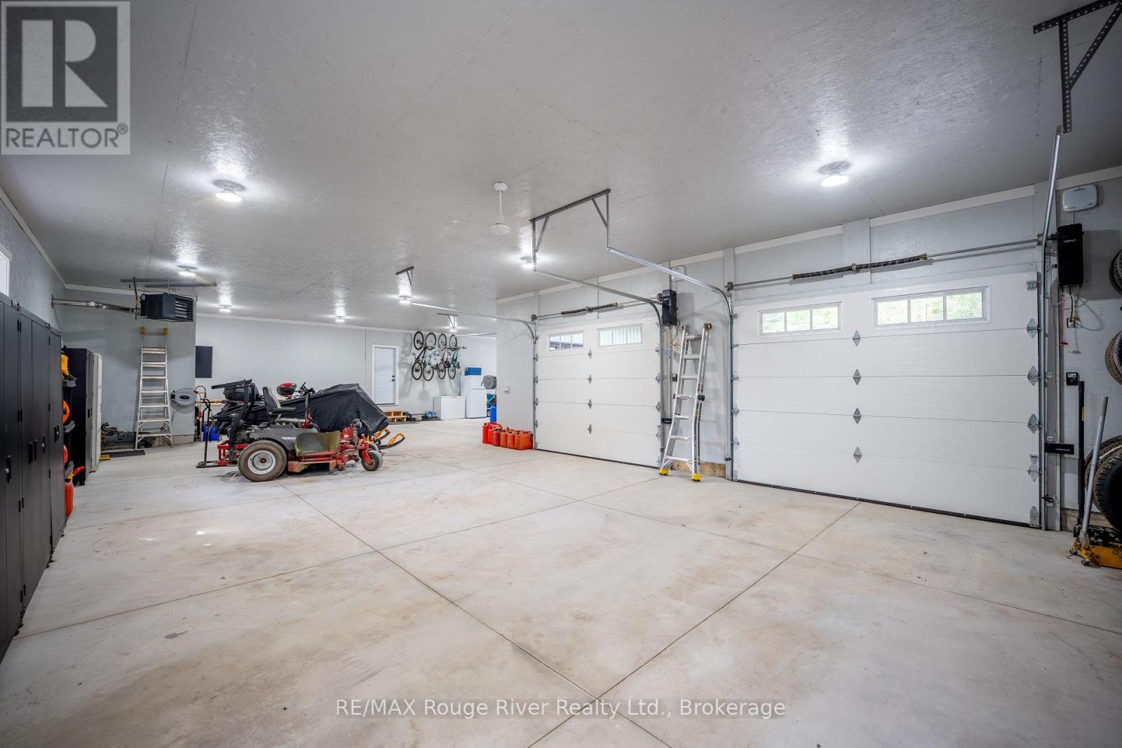 3041 Stu Black Road, Hamilton Township, ON - Indoor Photo Showing Garage