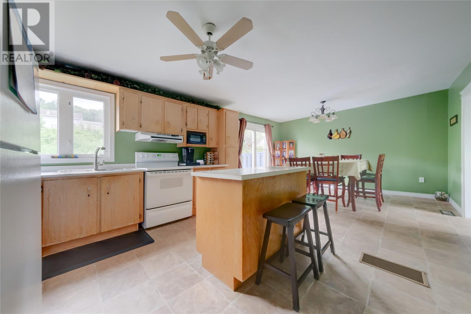 120 Station Road, Corner Brook, NL - Indoor Photo Showing Kitchen