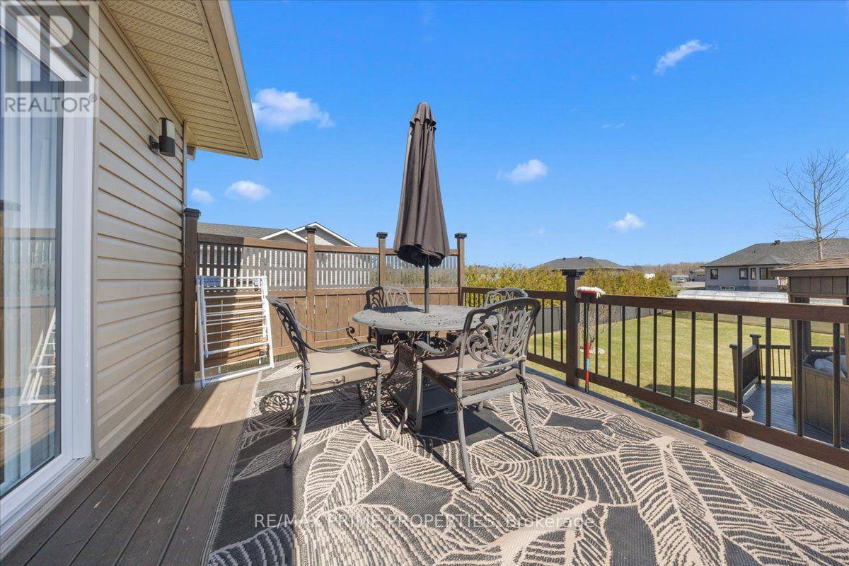 3421 Summerbreeze Drive, Ottawa, ON - Outdoor With Deck Patio Veranda With Exterior