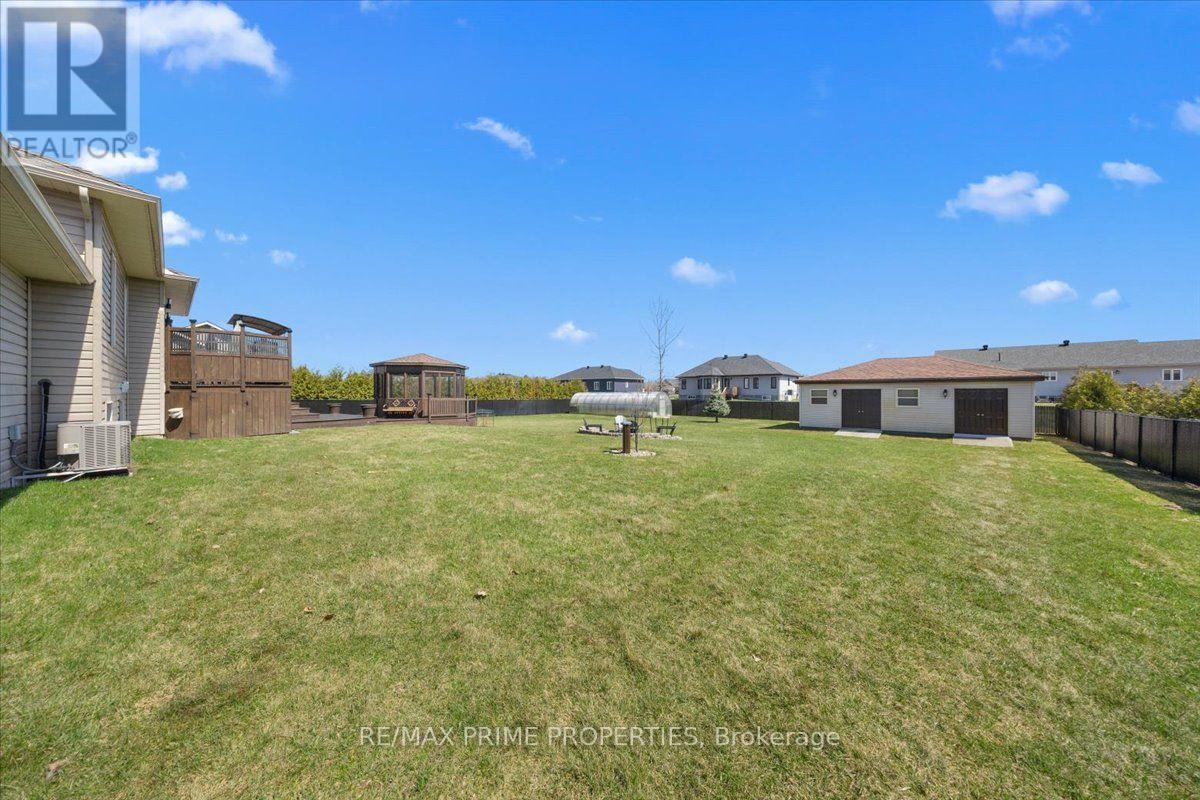 3421 Summerbreeze Drive, Ottawa, ON - Outdoor