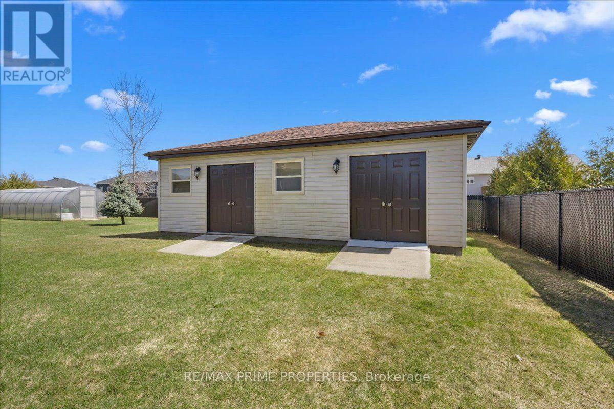 3421 Summerbreeze Drive, Ottawa, ON - Outdoor