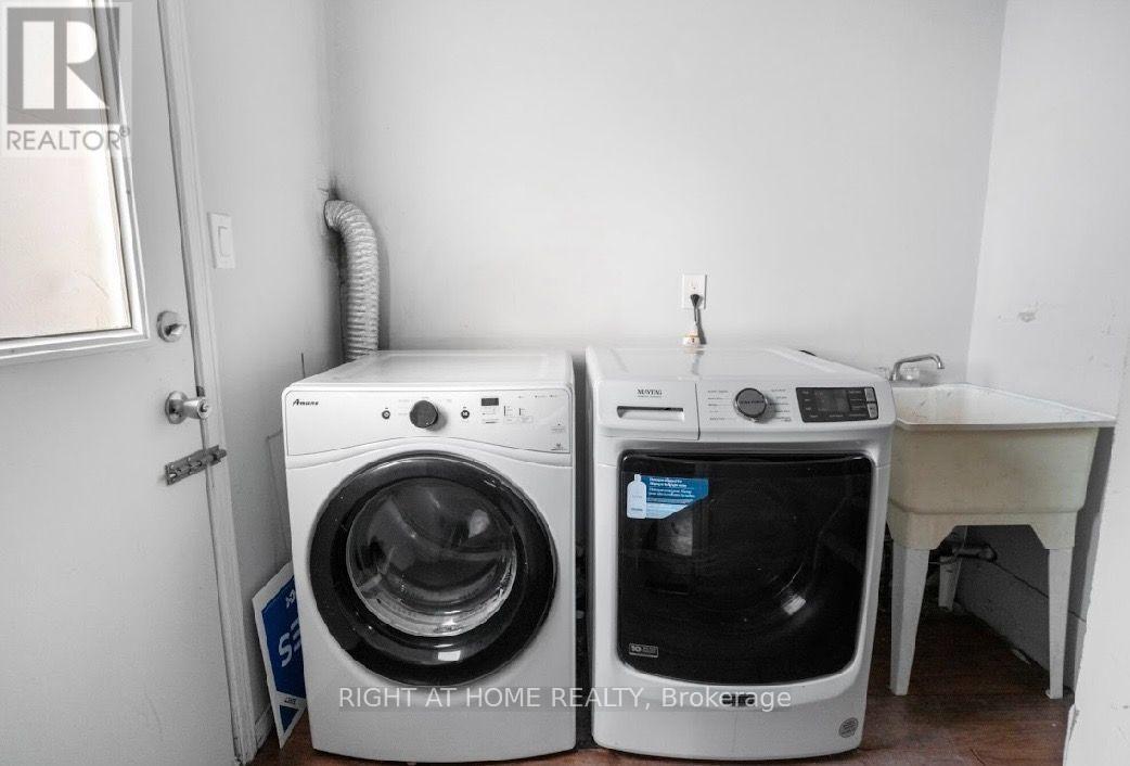 95 Dobson Drive, Ajax, ON - Indoor Photo Showing Laundry Room