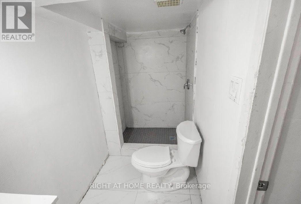 95 Dobson Drive, Ajax, ON - Indoor Photo Showing Bathroom