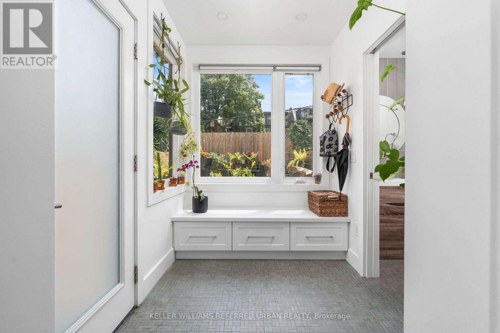 21 Millbrook Crescent, Toronto, ON - Indoor Photo Showing Other Room