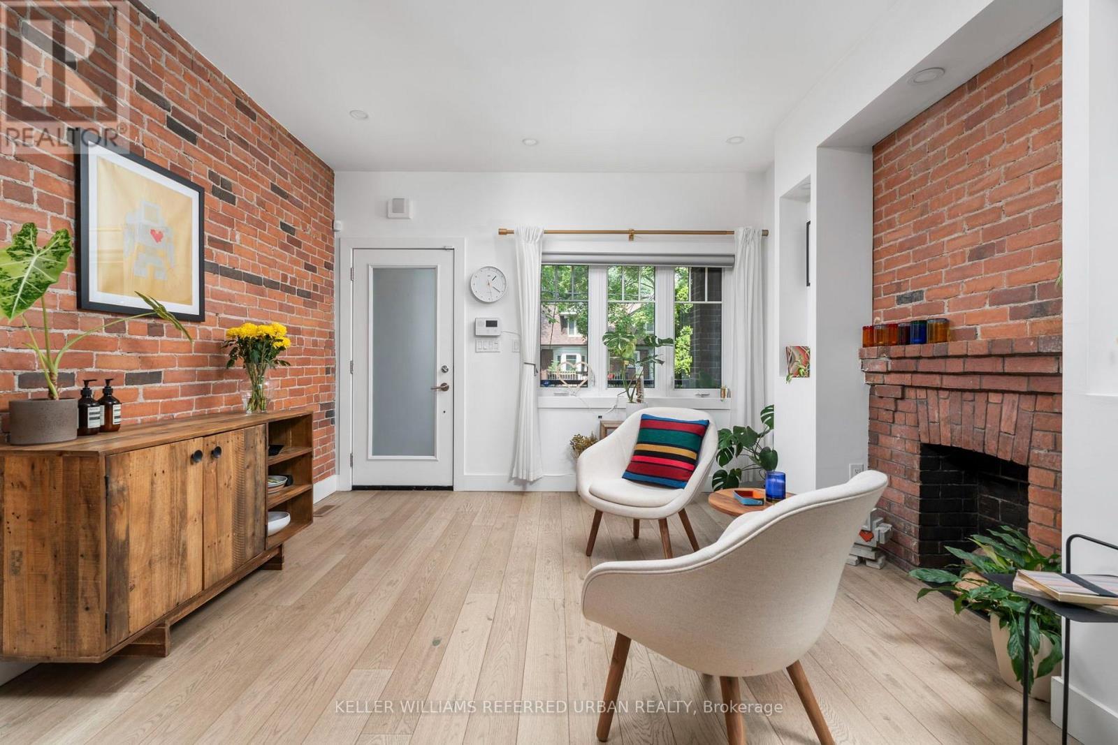 21 Millbrook Crescent, Toronto, ON - Indoor With Fireplace