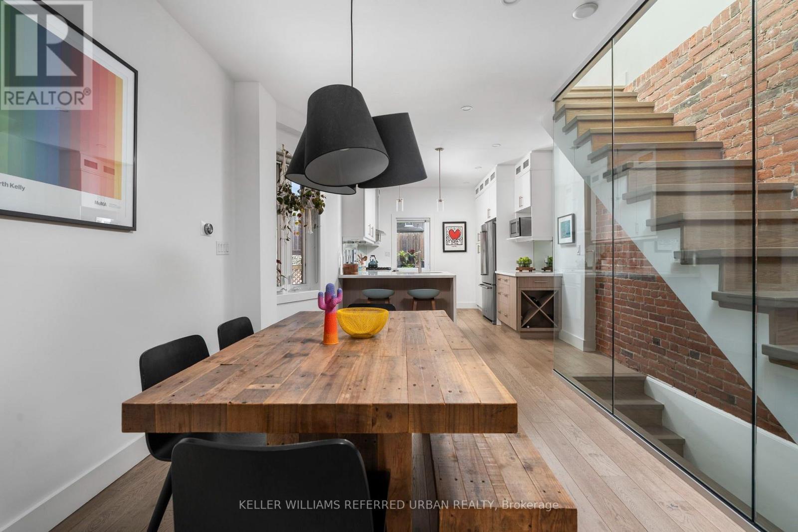 21 Millbrook Crescent, Toronto, ON - Indoor