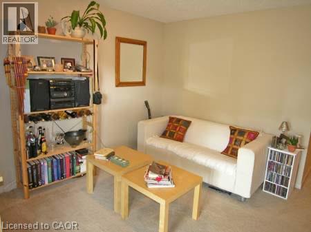 151 Clairfields Drive E Unit# 39, Guelph, ON - Indoor Photo Showing Other Room