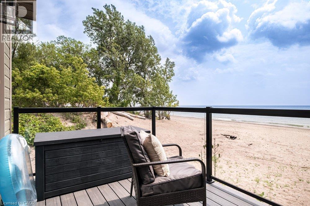 50 Grand River Line, Lowbanks, ON - Outdoor With Body Of Water