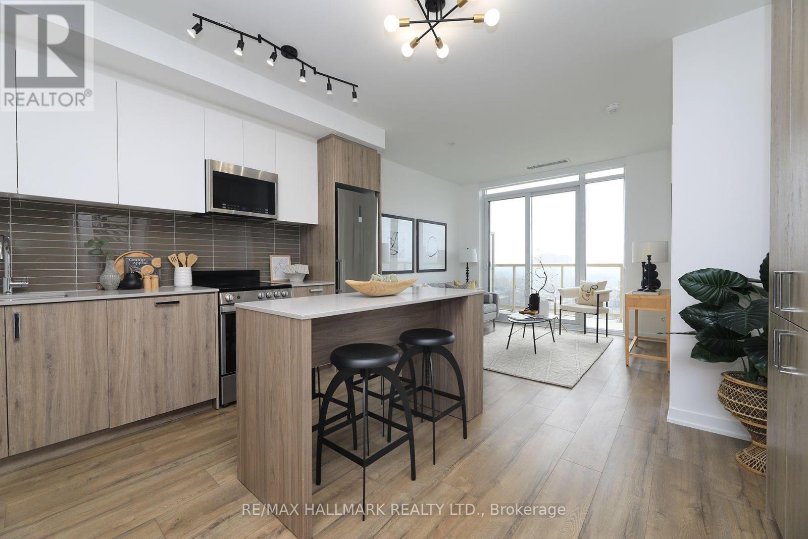 1111 - 1787 St. Clair Avenue W, Toronto, ON - Indoor Photo Showing Kitchen With Upgraded Kitchen