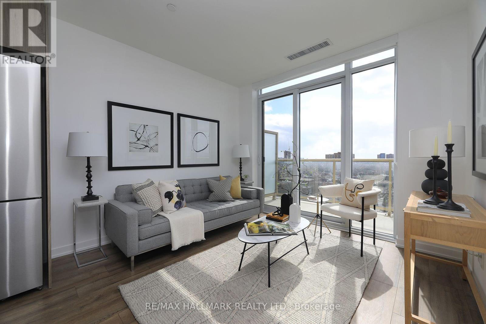 1111 - 1787 St. Clair Avenue W, Toronto, ON - Indoor Photo Showing Living Room