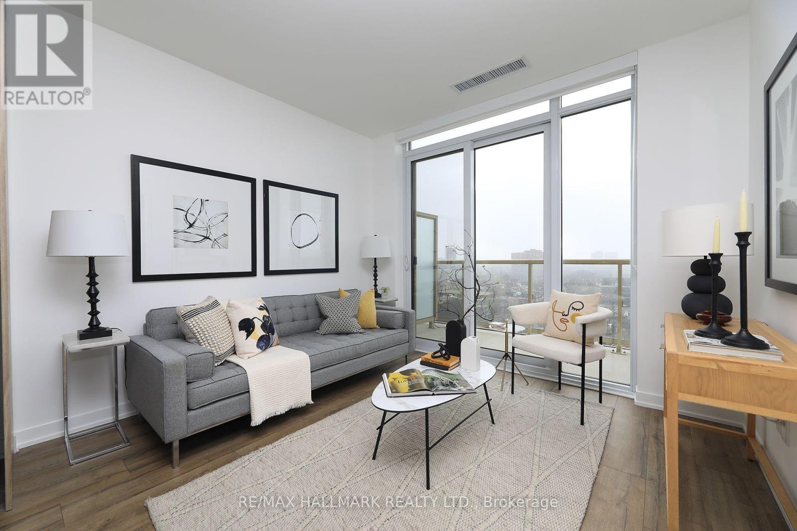 1111 - 1787 St. Clair Avenue W, Toronto, ON - Indoor Photo Showing Living Room
