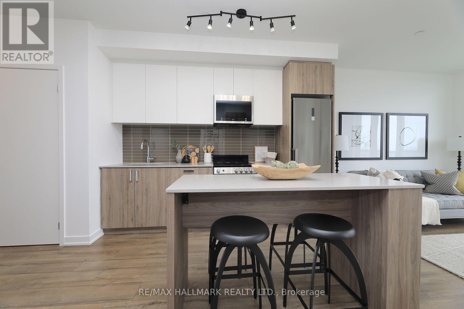 1111 - 1787 St. Clair Avenue W, Toronto, ON - Indoor Photo Showing Kitchen