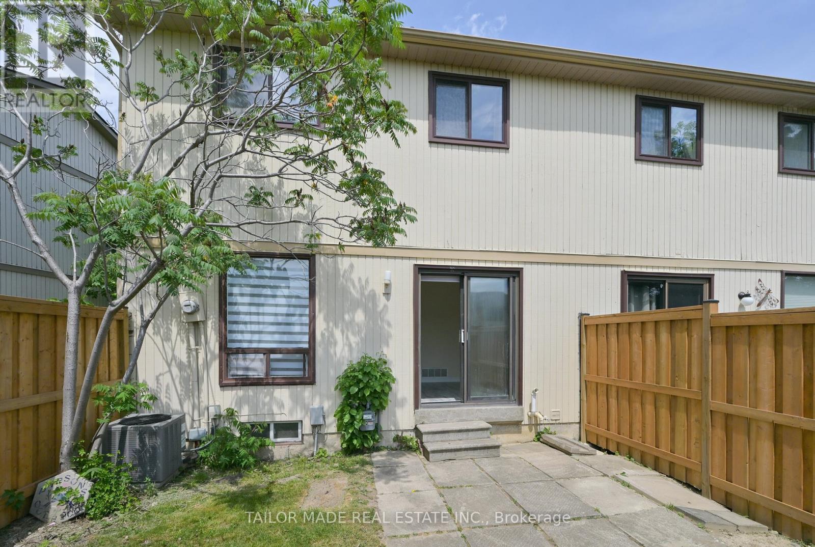 Entrance from back yard - 79 - 79 Guildford Crescent, Brampton, ON - Outdoor
