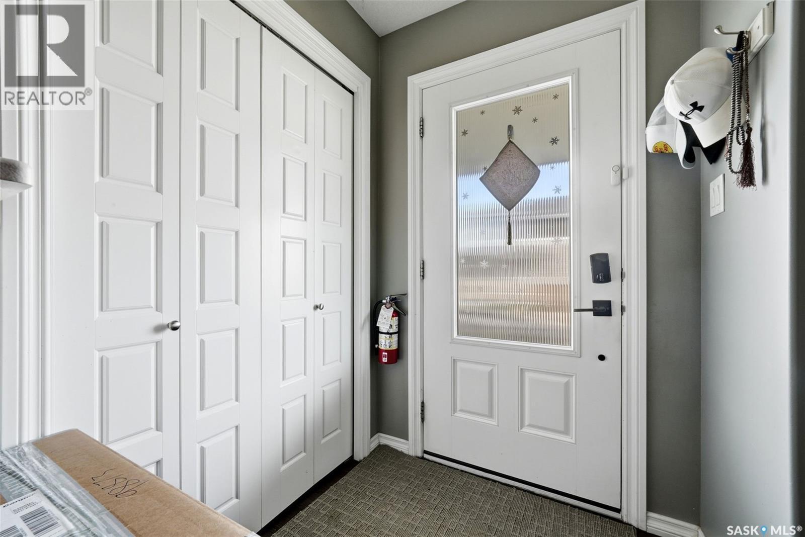 5669 Cederholm Avenue, Regina, SK - Indoor