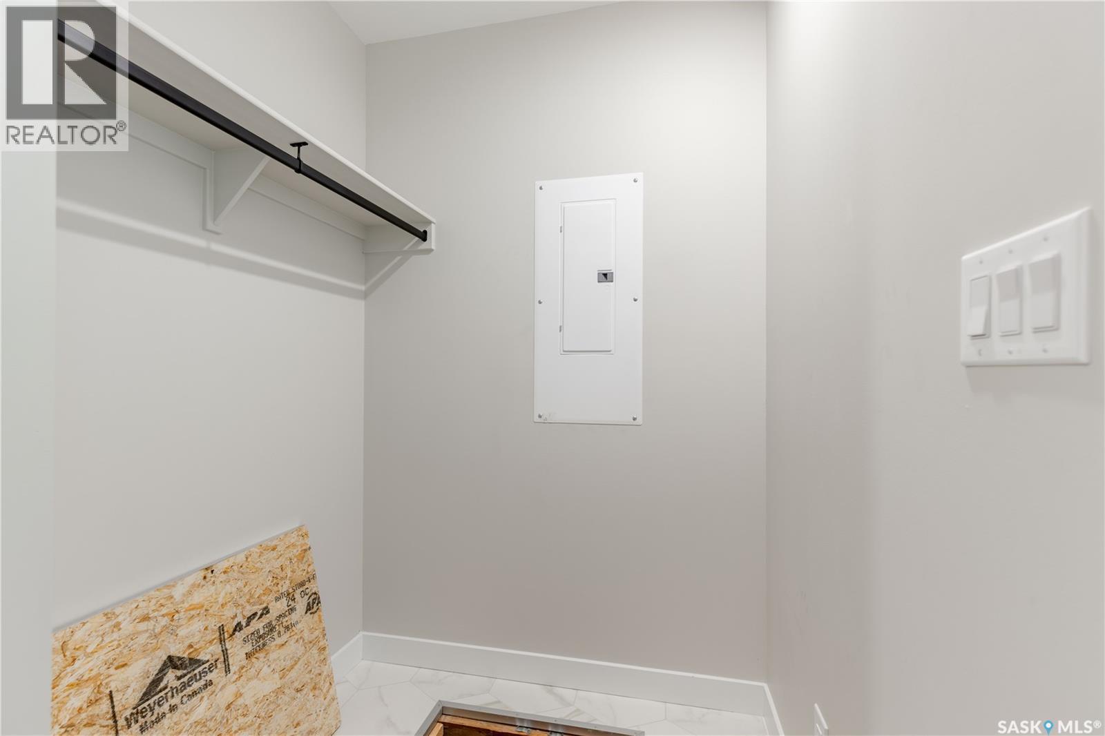 23 101 Neis Access Road, Emma Lake, SK - Indoor