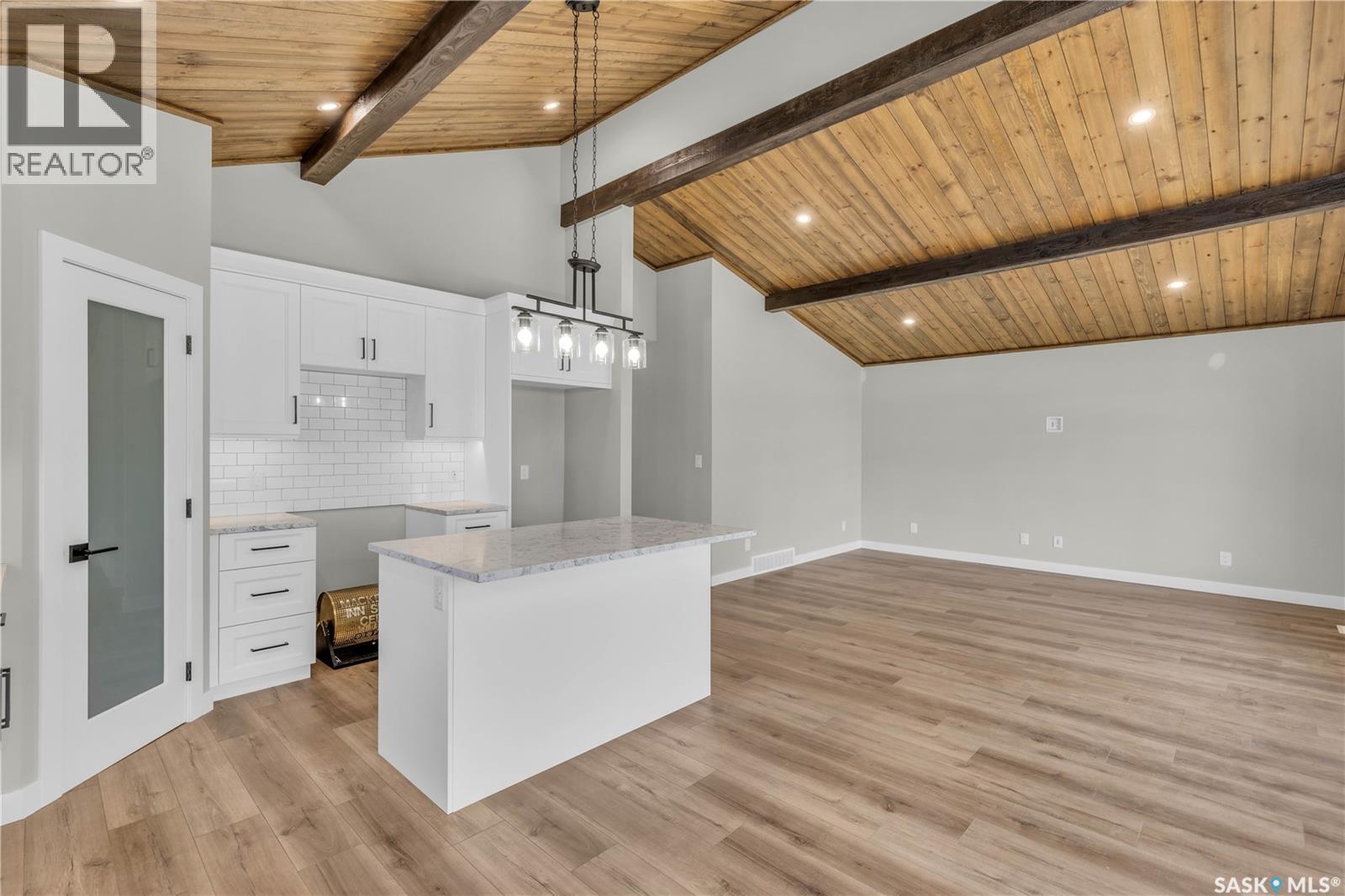 23 101 Neis Access Road, Emma Lake, SK - Indoor Photo Showing Kitchen With Upgraded Kitchen