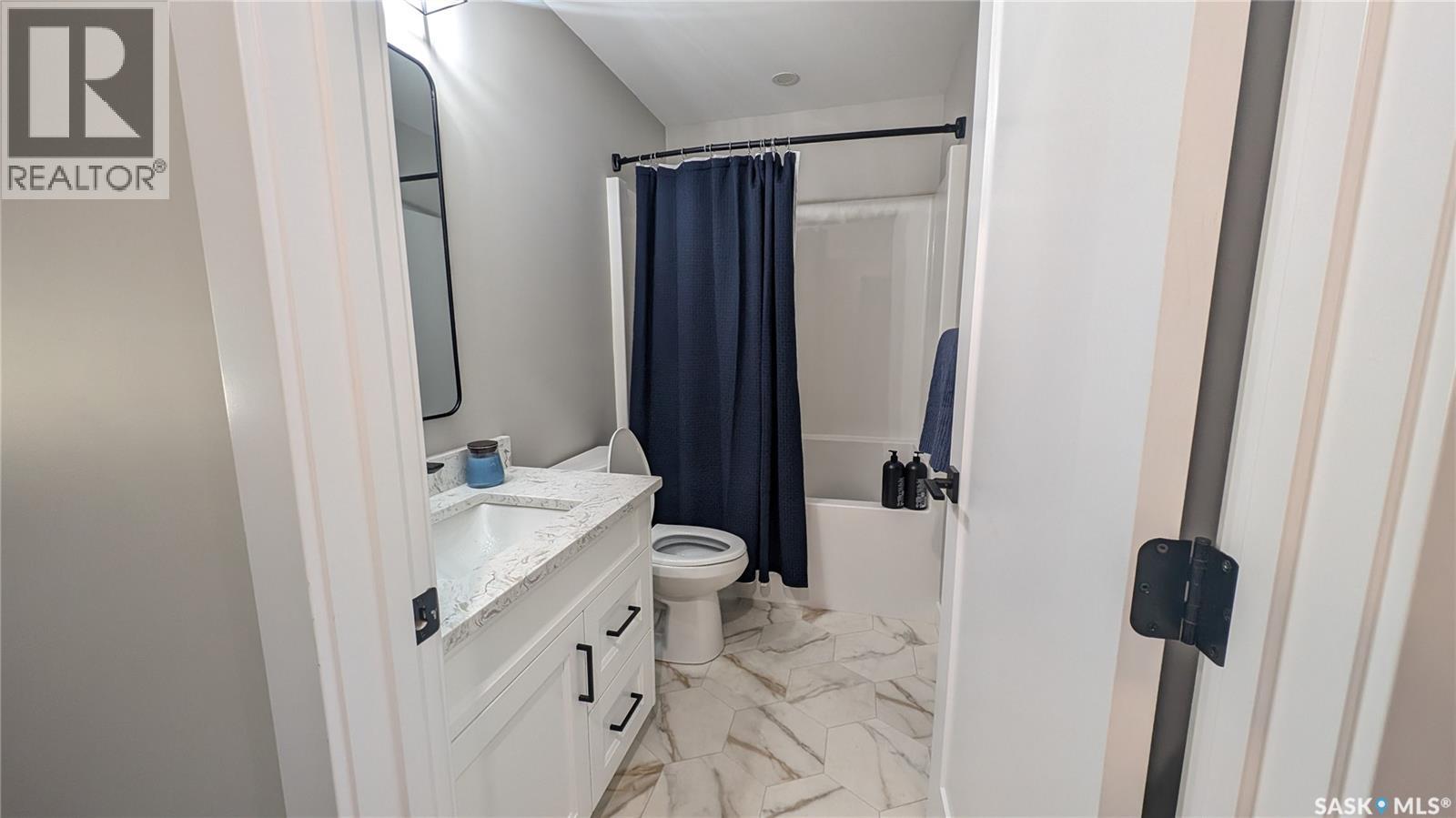 23 101 Neis Access Road, Emma Lake, SK - Indoor Photo Showing Bathroom