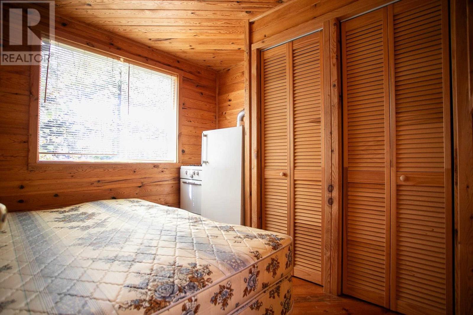 710 Trout Lake, Heyden, ON - Indoor Photo Showing Bedroom