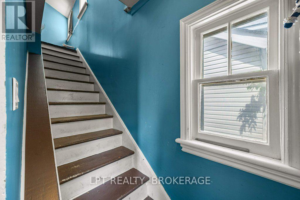 13 Kingscourt Avenue, Kingston (East Of Sir John A. Blvd), ON - Indoor Photo Showing Other Room