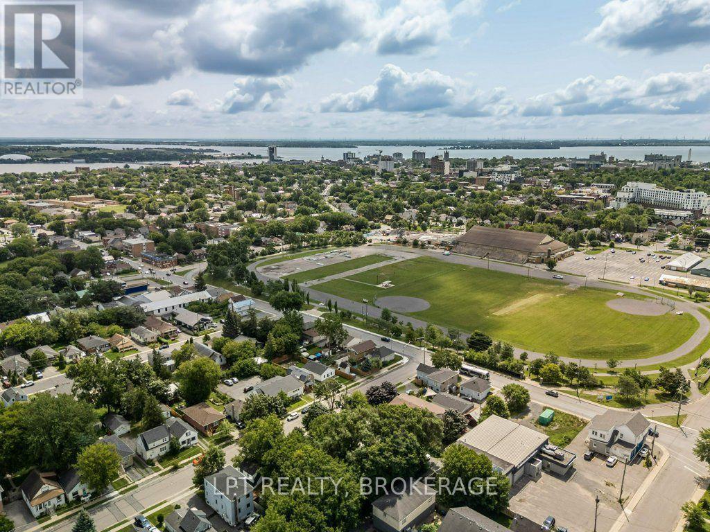 13 Kingscourt Avenue, Kingston (East Of Sir John A. Blvd), ON - Outdoor With View